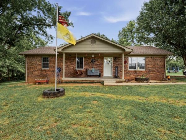 1288 New Grove Road , Smiths Grove, KY 42171