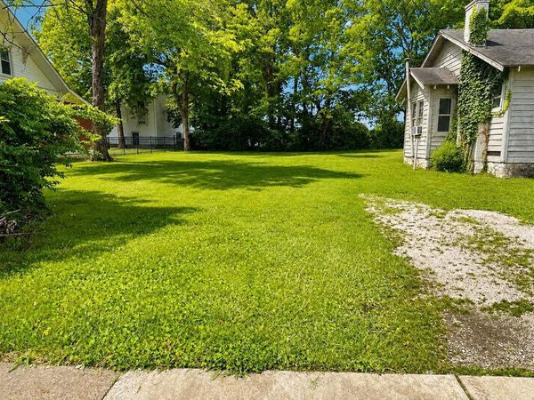 931 E 11th Avenue Lot 1/2, Bowling Green, KY 42101