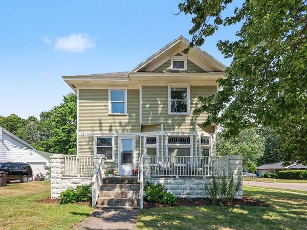 279 Wall Street, Zeeland, MI 49464