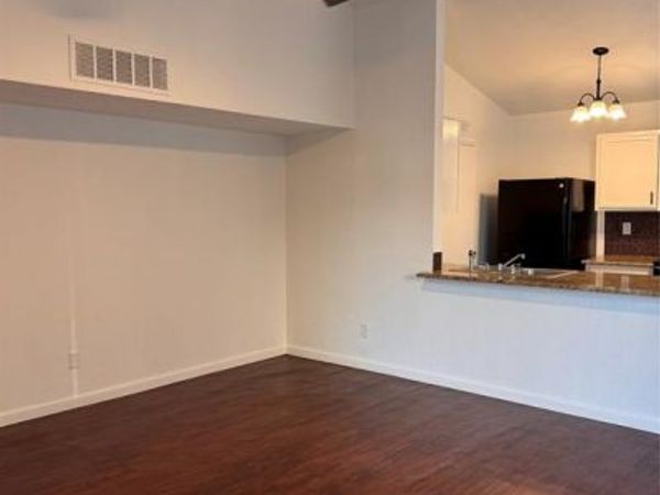 6010 Dooley Drive, The Colony, TX 75056