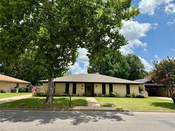 3005 Anthony Drive, Sherman, TX 75092