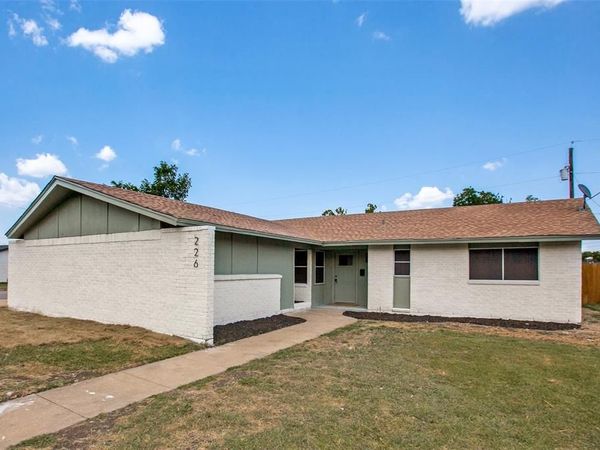 226 N Forest Crest Drive, Garland, TX 75042
