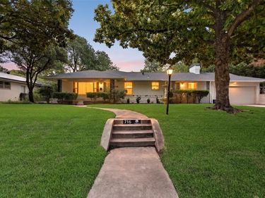 716 Mayrant Drive, Dallas, TX 75224