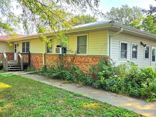 10753 Scott Road, Pleasanton, KS 66075