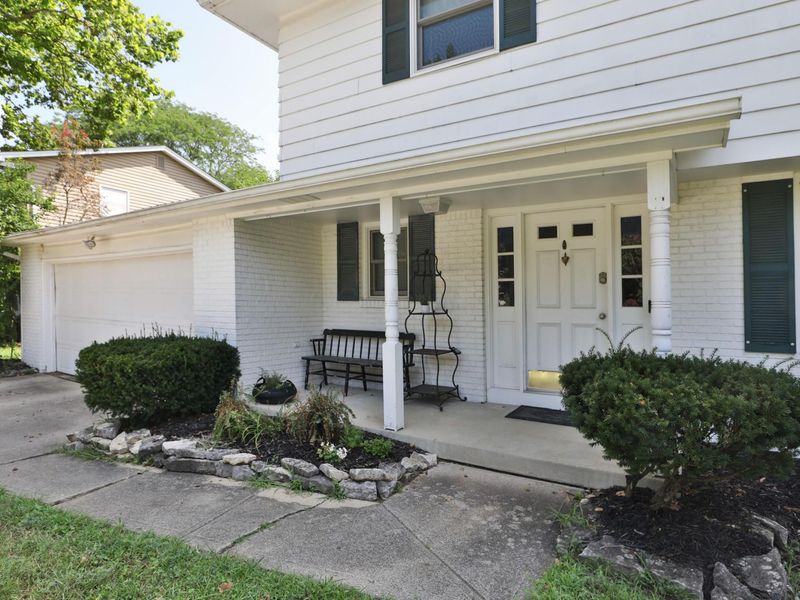 5764 Shadowbrook Drive, Columbus, OH 43235 Photo 4
