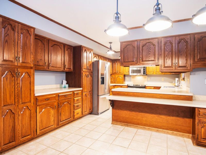 4770 Larwell Drive, Columbus, OH 43220 Photo 11