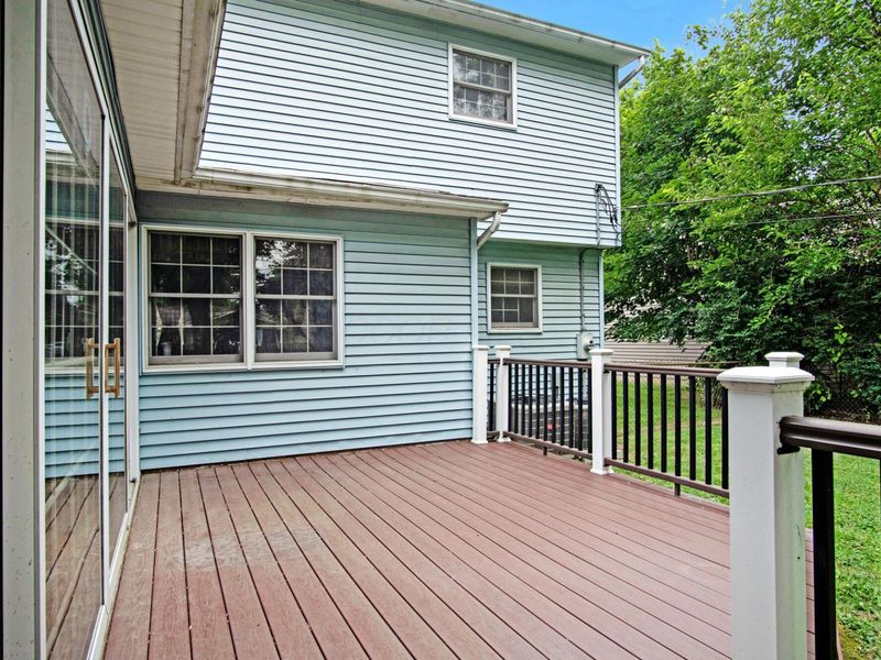 4770 Larwell Drive, Columbus, OH 43220 Photo 18