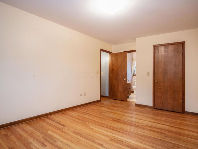 4770 Larwell Drive, Columbus, OH 43220 Photo 22