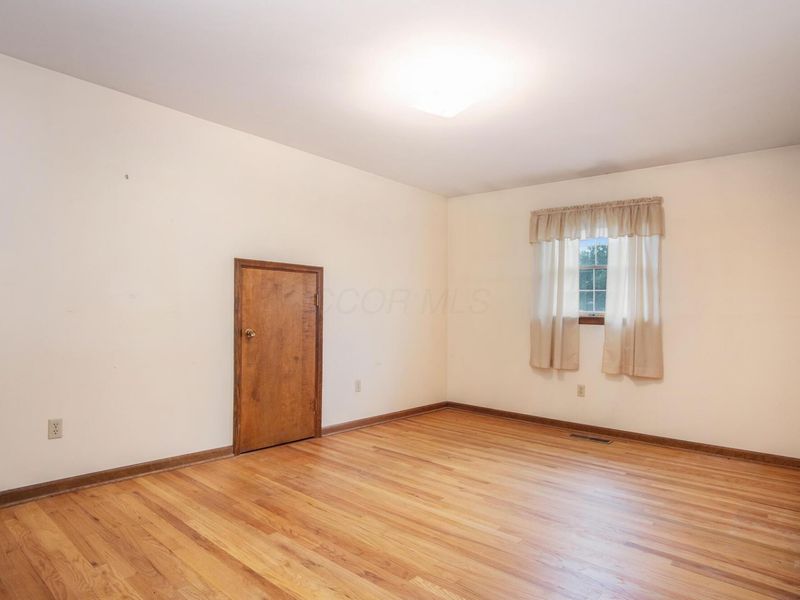 4770 Larwell Drive, Columbus, OH 43220 Photo 23