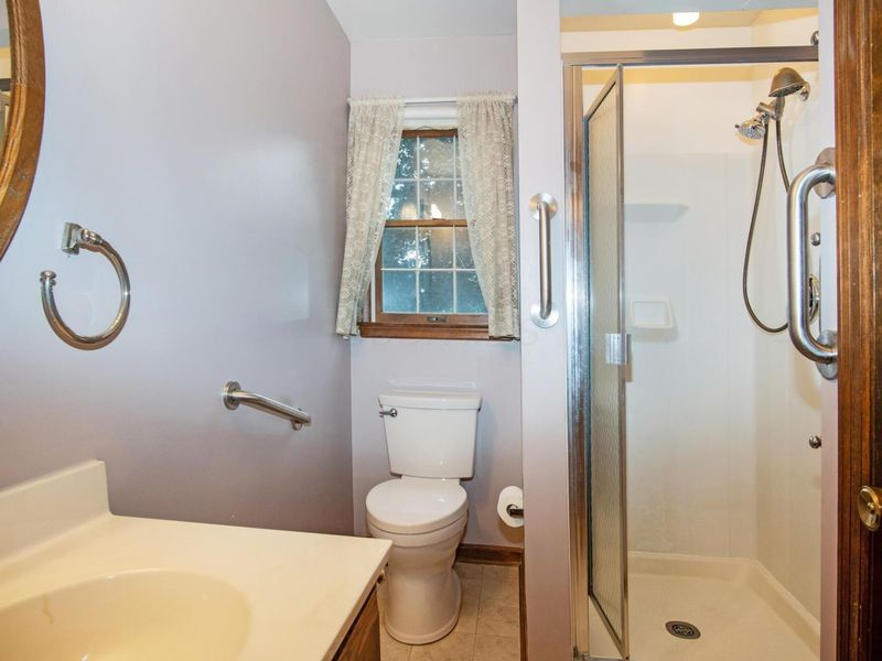4770 Larwell Drive, Columbus, OH 43220 Photo 24