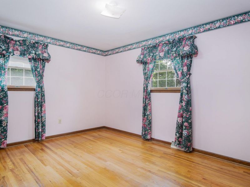 4770 Larwell Drive, Columbus, OH 43220 Photo 28