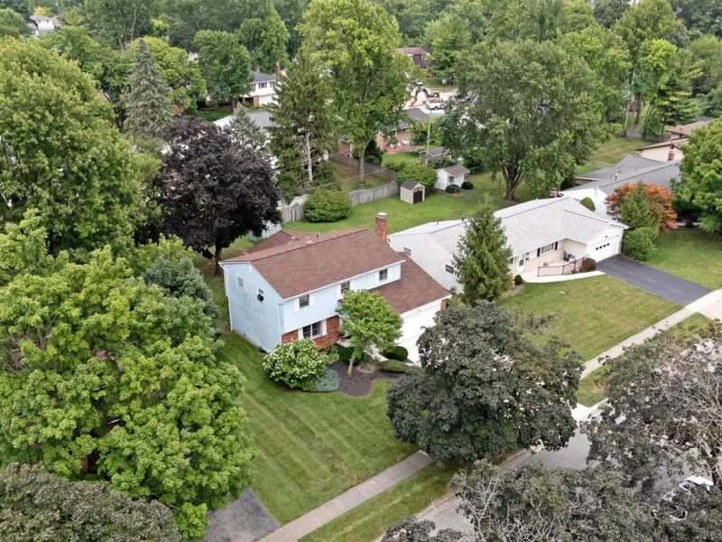4770 Larwell Drive, Columbus, OH 43220 Photo 37