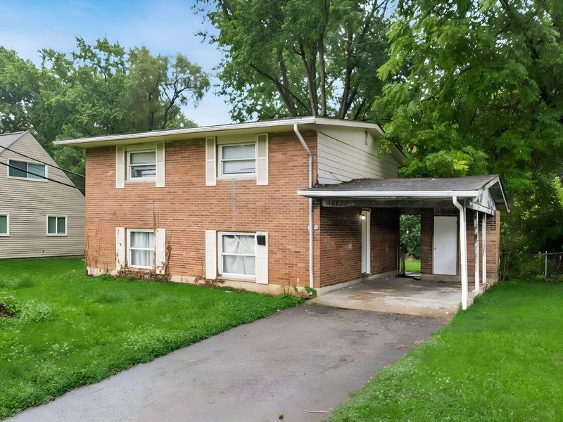 1690 Simpson Drive, Columbus, OH 43227 Photo 2