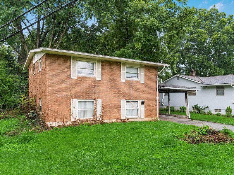 1690 Simpson Drive, Columbus, OH 43227 Photo 3