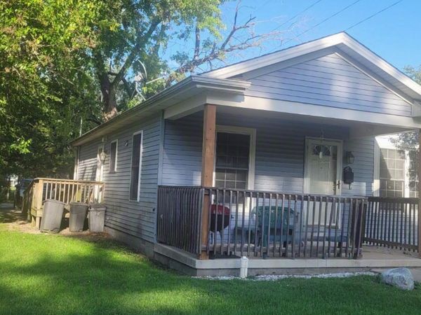 1302 N Champaign Street , Champaign, IL 61820