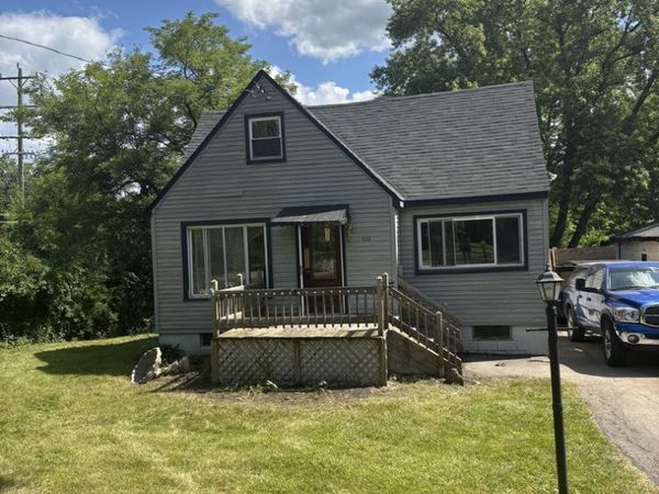 1111 Idlewild Drive , Round Lake Beach, IL 60073