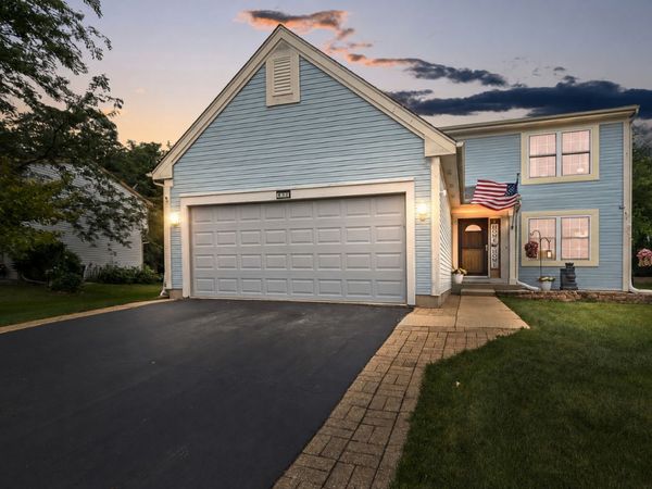832 Fox Chase Drive , Round Lake Beach, IL 60073