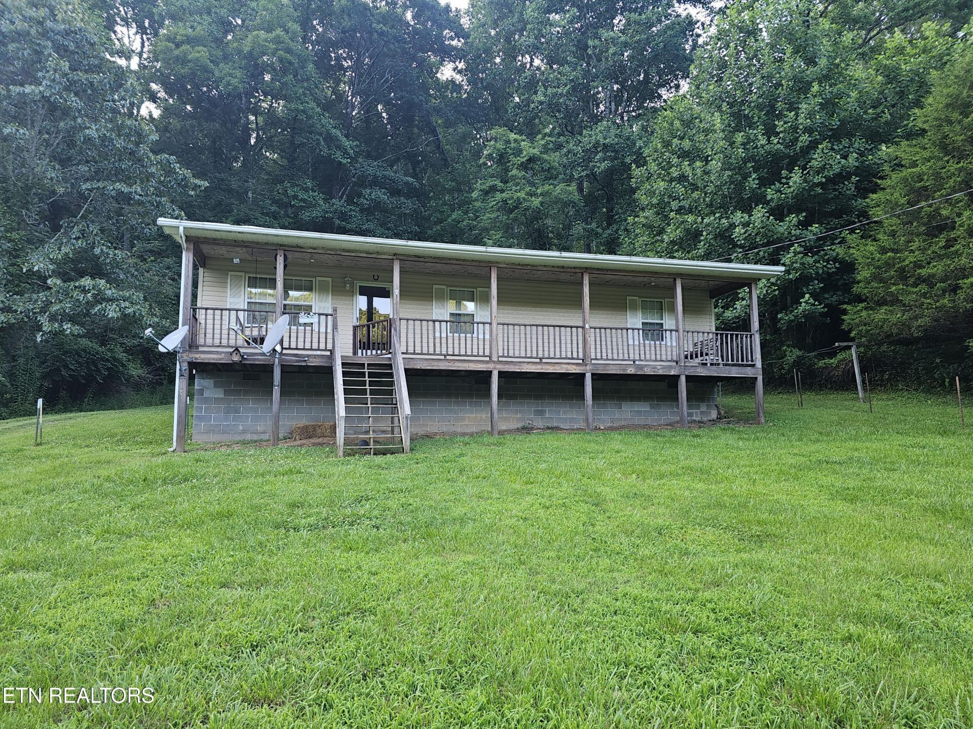 101 Iron Ore Drive, Rose Hill, VA 24281 Main Photo