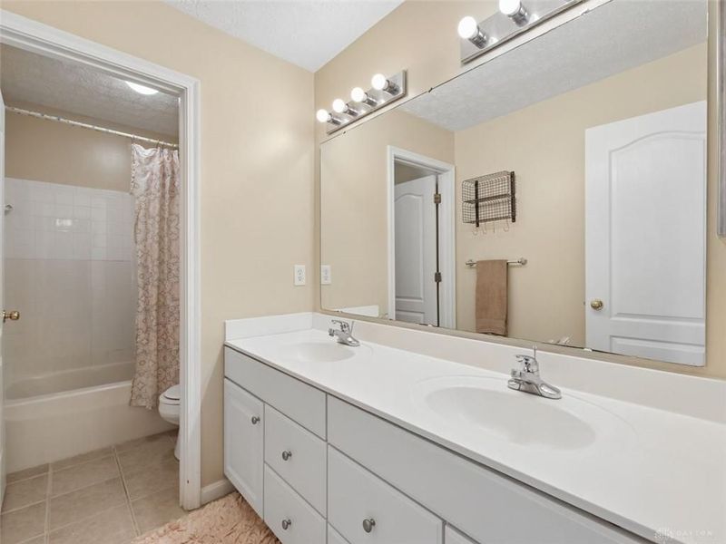 105 Stablewatch Court, Monroe, OH 45050 Photo 22