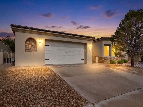 8200 Grape Harvest Court NE, Albuquerque, NM 87122