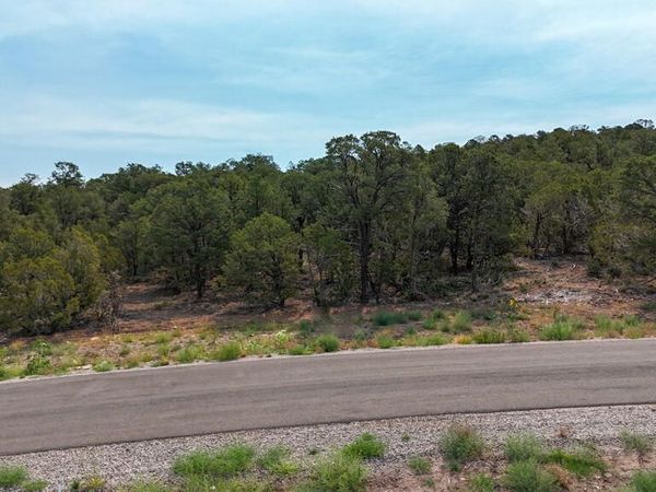 7 Magnify Court , Tijeras, NM 87059