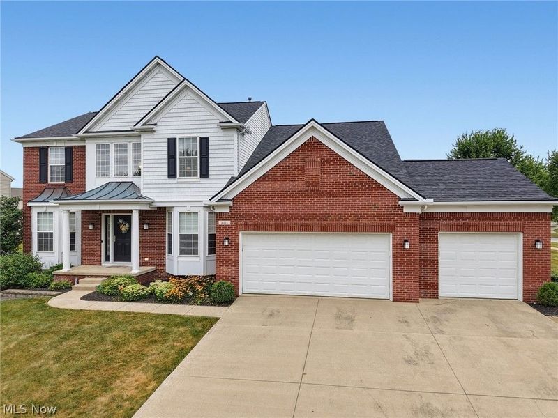 401 Norwich Drive, Broadview Heights, OH 44147 Photo 2