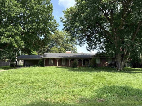 123 East Drive, Osceola, AR 72370