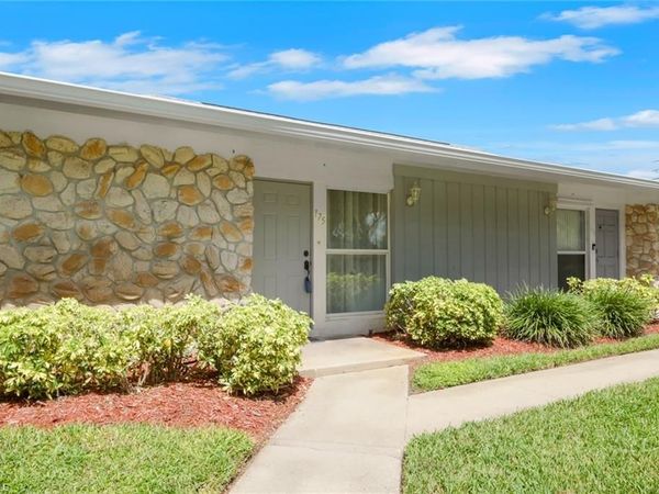 175 Crown DR, Unit 8, NAPLES, FL 34110