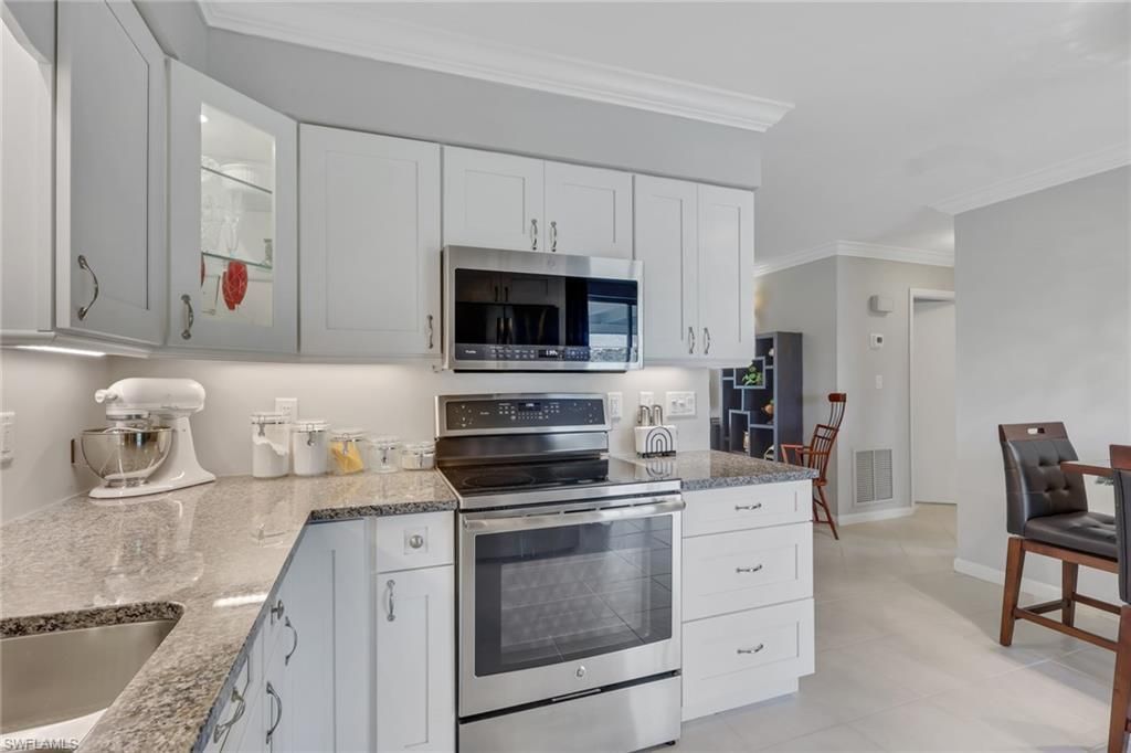 175 Crown Dr, Naples, FL 34110 Photo