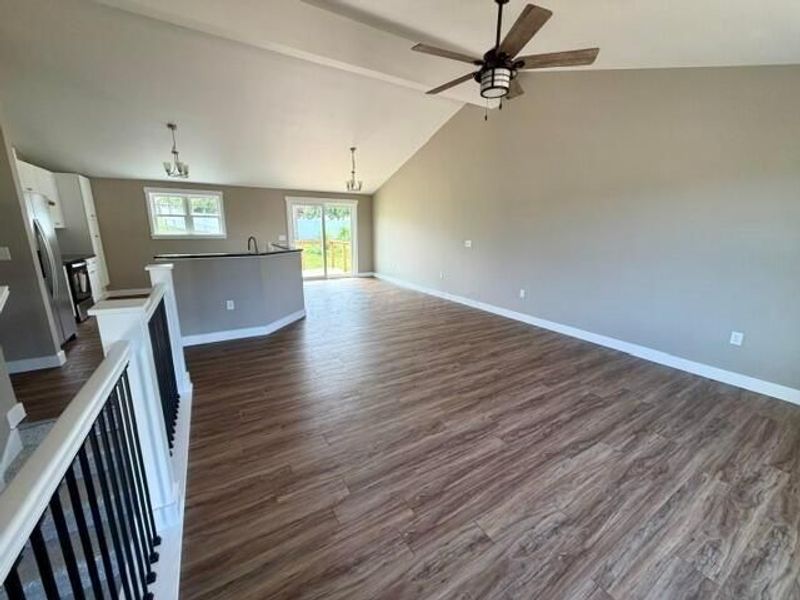 936 Hobart Court, Logan, OH 43138 Photo 4