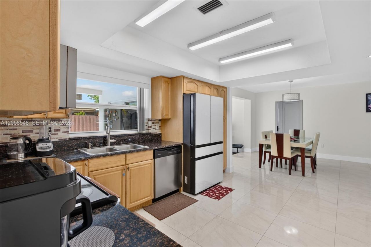 7721 Dilido Blvd, Miramar, FL 33023 Photo