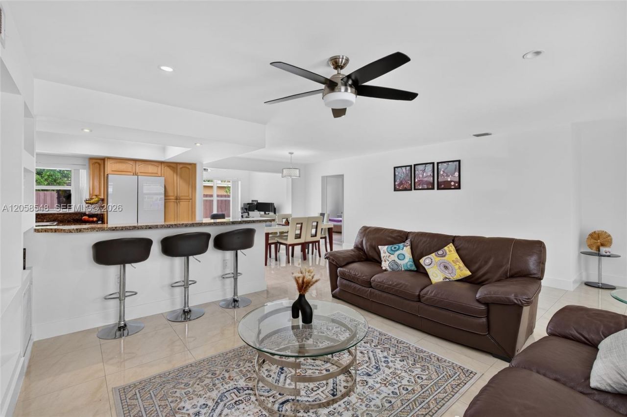 7721 Dilido Blvd, Miramar, FL 33023 Photo