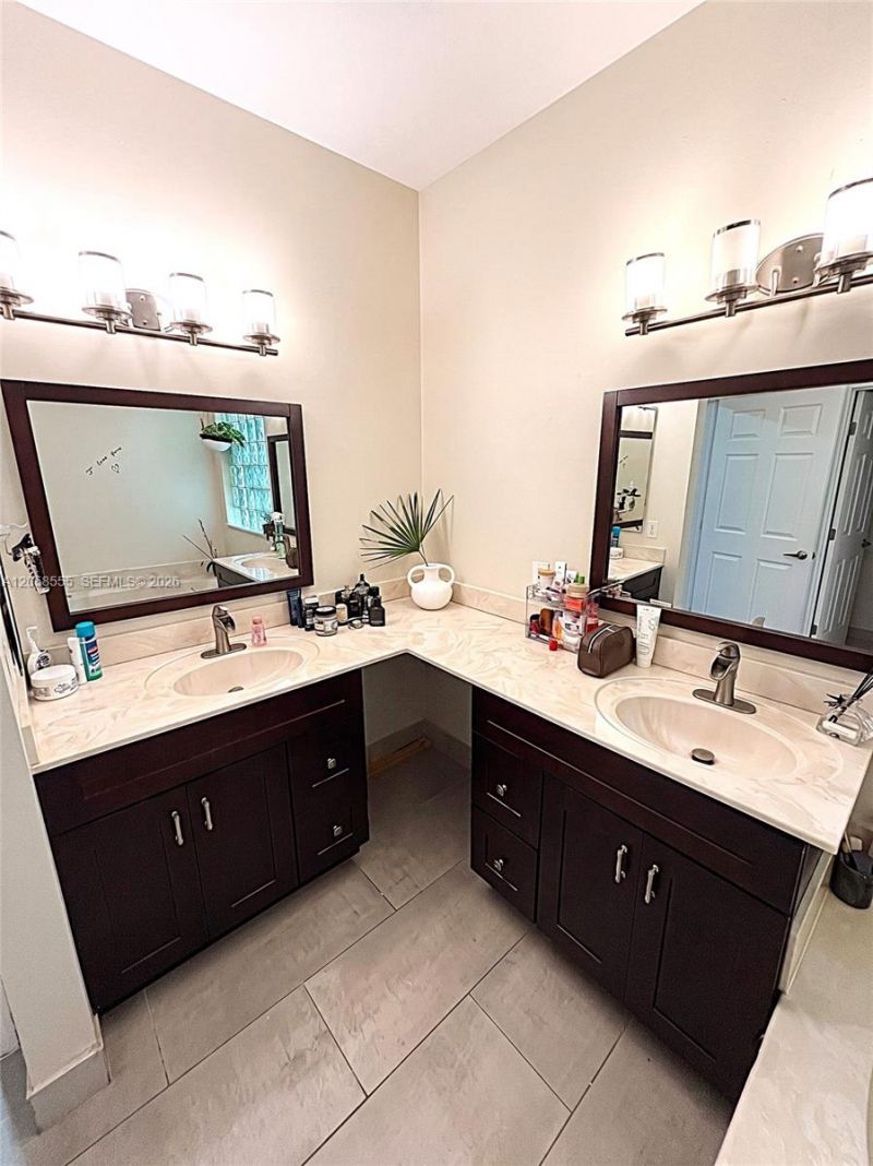 13237 NW 15th Ct, Pembroke Pines, FL 33028 Photo