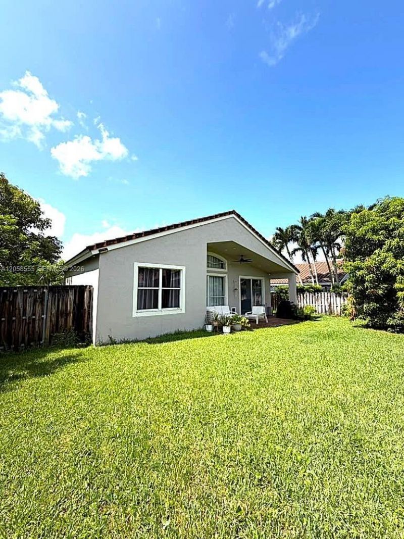 13237 NW 15th Ct, Pembroke Pines, FL 33028 Photo