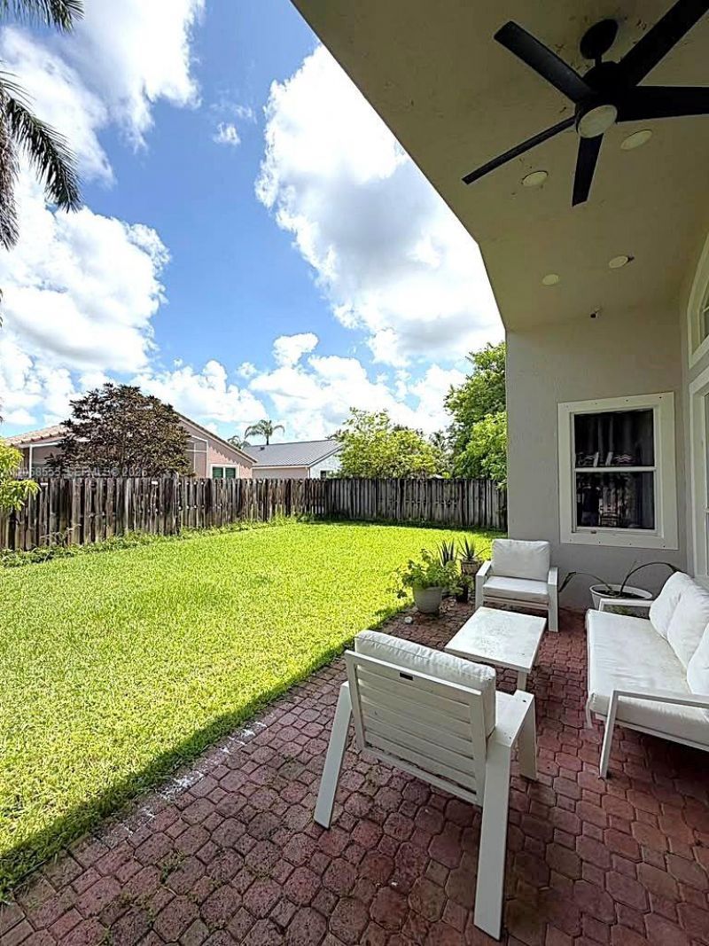 13237 NW 15th Ct, Pembroke Pines, FL 33028 Photo