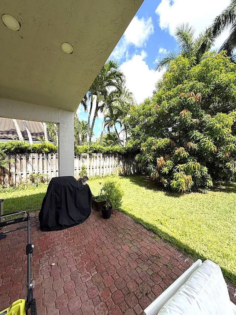 13237 NW 15th Ct, Pembroke Pines, FL 33028 Photo