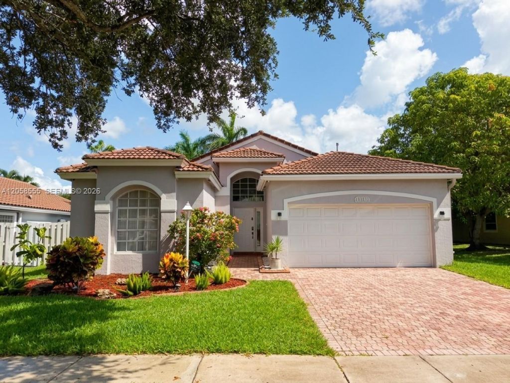 13237 NW 15th Ct, Pembroke Pines, FL 33028 Photo