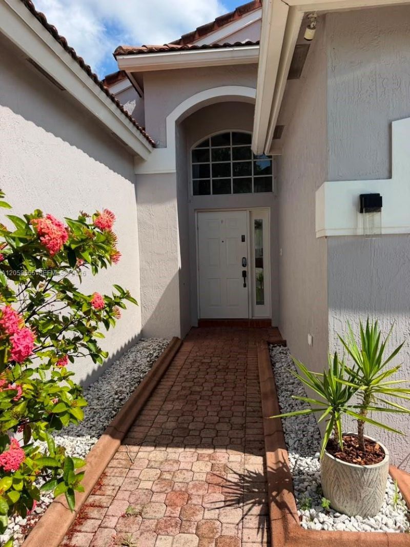 13237 NW 15th Ct, Pembroke Pines, FL 33028 Photo