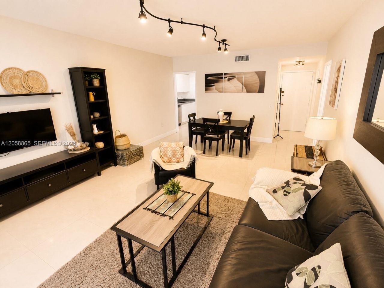 3505 S Ocean Dr , Unit 411, Hollywood, FL 33019 Photo