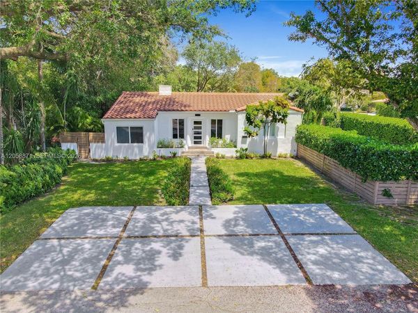 101 NW 100th St , Miami Shores, FL 33150