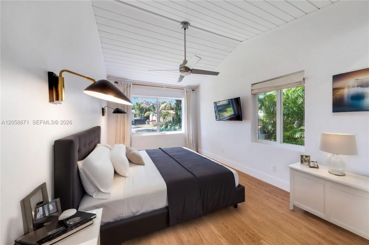 101 NW 100th St, Miami Shores, FL 33150 Photo