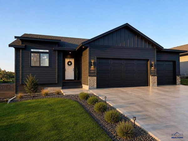 1041 COBALT DR, Rapid City, SD 57701
