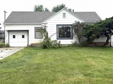 629 8th Street, Adams, NE 68301