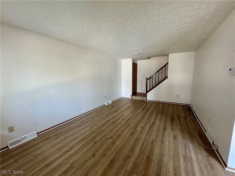 5484 Wildwood Court, Unit B, Willoughby, OH 44094 Photo 11