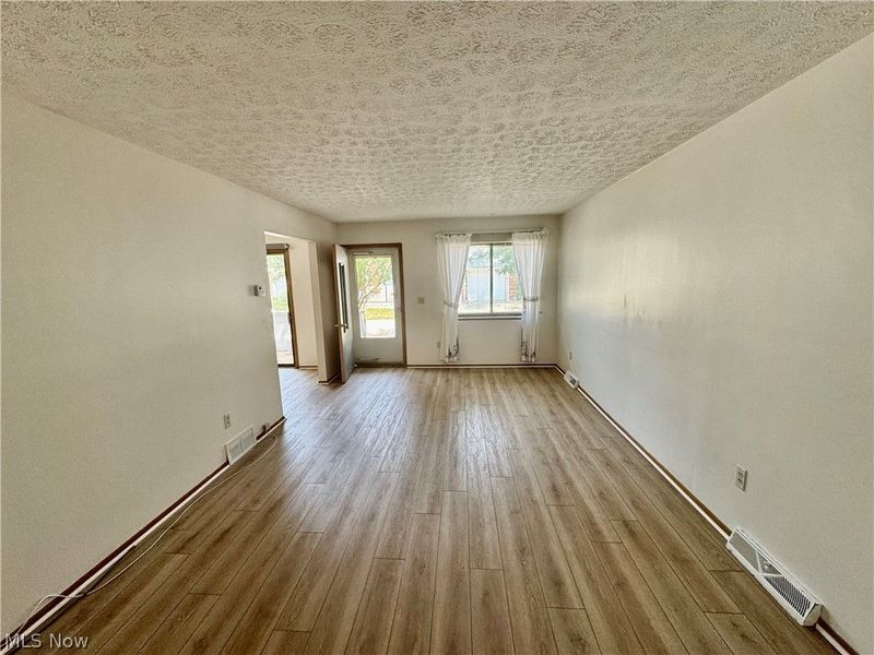 5484 Wildwood Court, Unit B, Willoughby, OH 44094 Photo 12