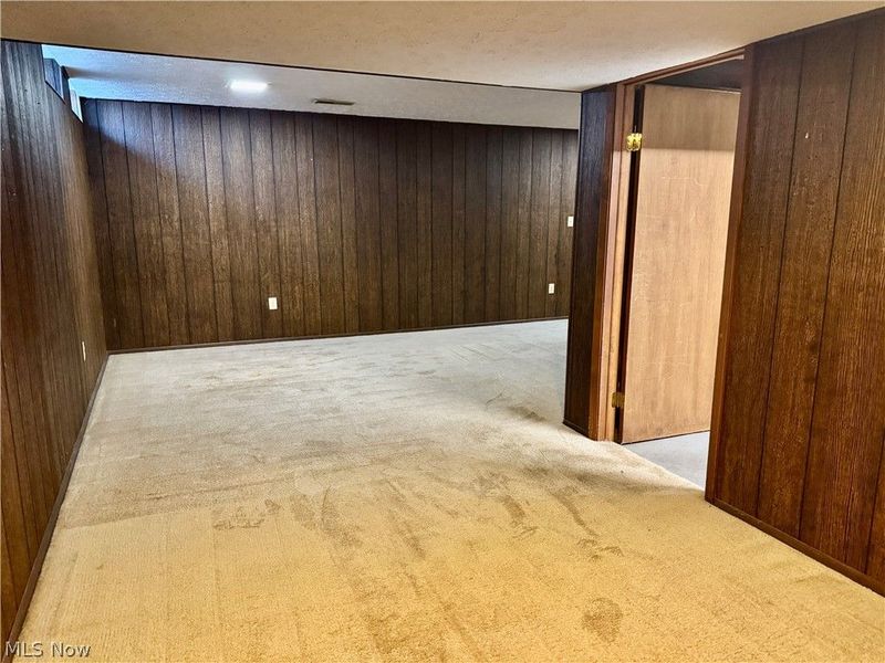 5484 Wildwood Court, Unit B, Willoughby, OH 44094 Photo 14