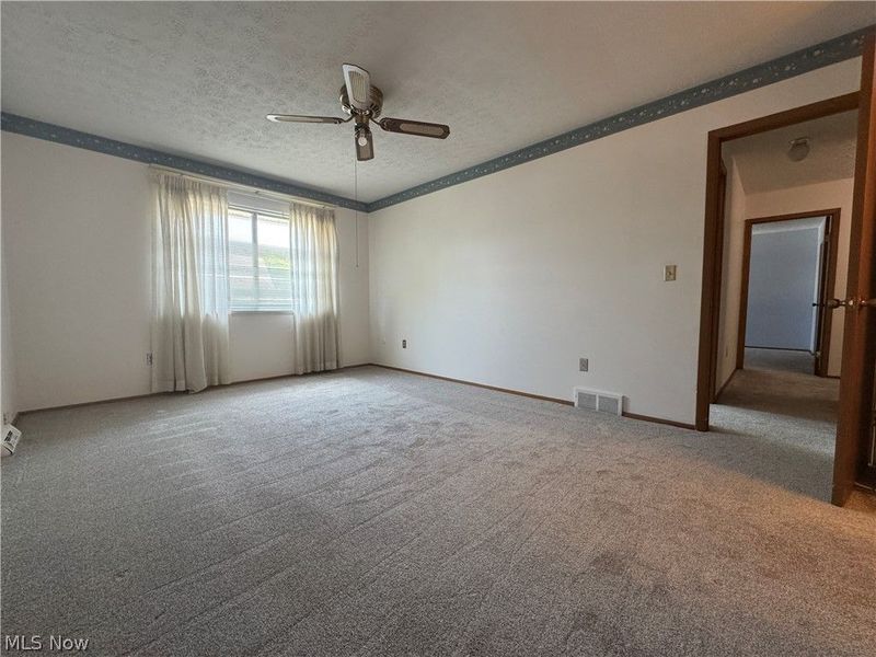 5484 Wildwood Court, Unit B, Willoughby, OH 44094 Photo 20