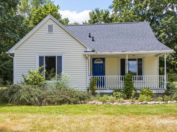 4005 Hendershot Avenue NW, Grand Rapids, MI 49544