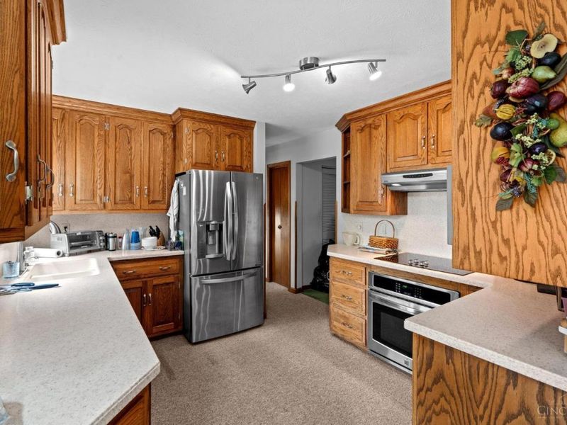 806 Kathryn Drive, Wilmington, OH 45177 Photo 9