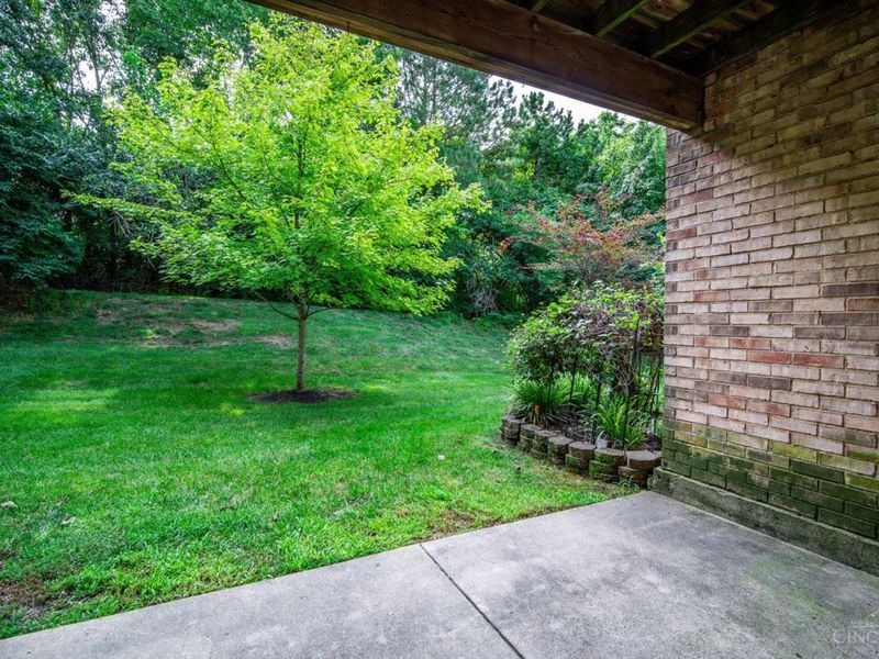 665 Hidden Valley Court, Fairborn, OH 45324 Photo 31